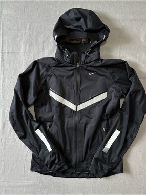 Nike Vapor Storm-FIT Womens Running Jacket Black Reflective Hooded Windbreaker S